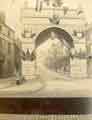 View: t10992 Royal visit of Queen Victoria. Decorative arch, South Street, Park