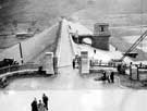 Construction of Ladybower reservoir and dam