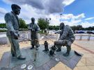 View: a05458 Steelworkers bronze statue, Meadowhall Shopping Centre