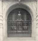 Gates, at main entrance, Town Hall, Pinstone Street 